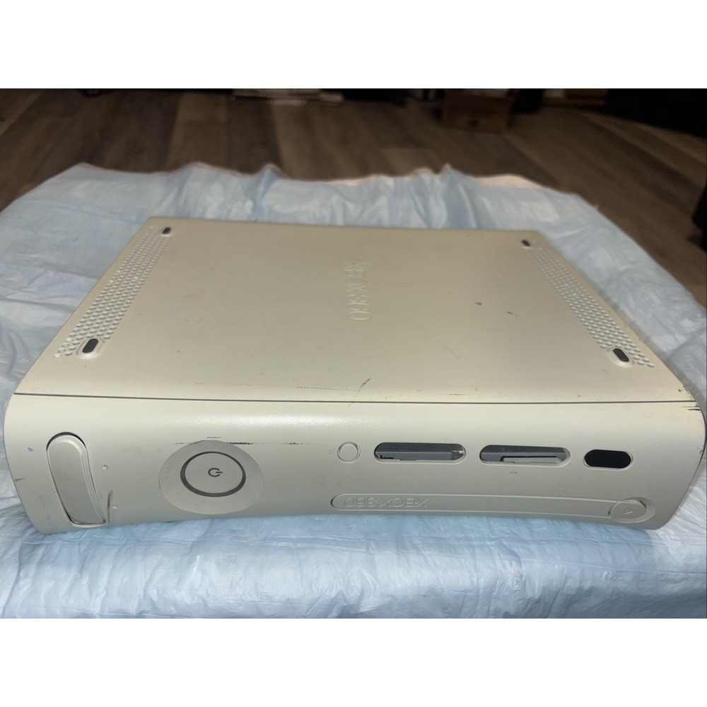 Microsoft Xbox 360 White Console HDMI 2008 No Cords Included Untested